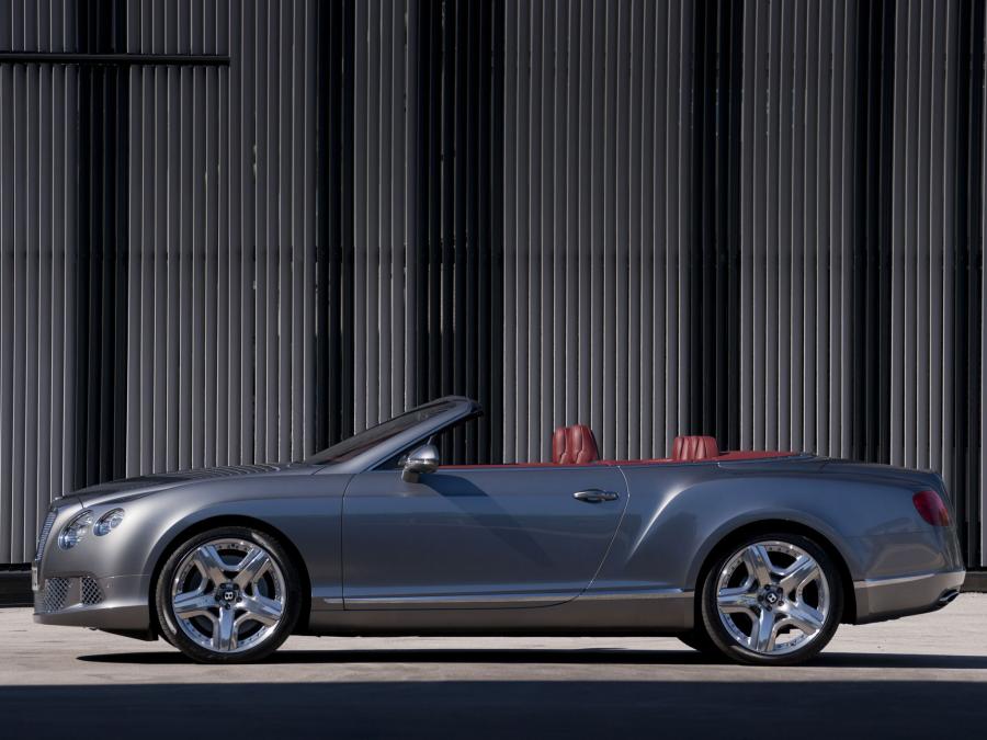  Bentley Continental GTC 2011 года  (фото 162 из 167)